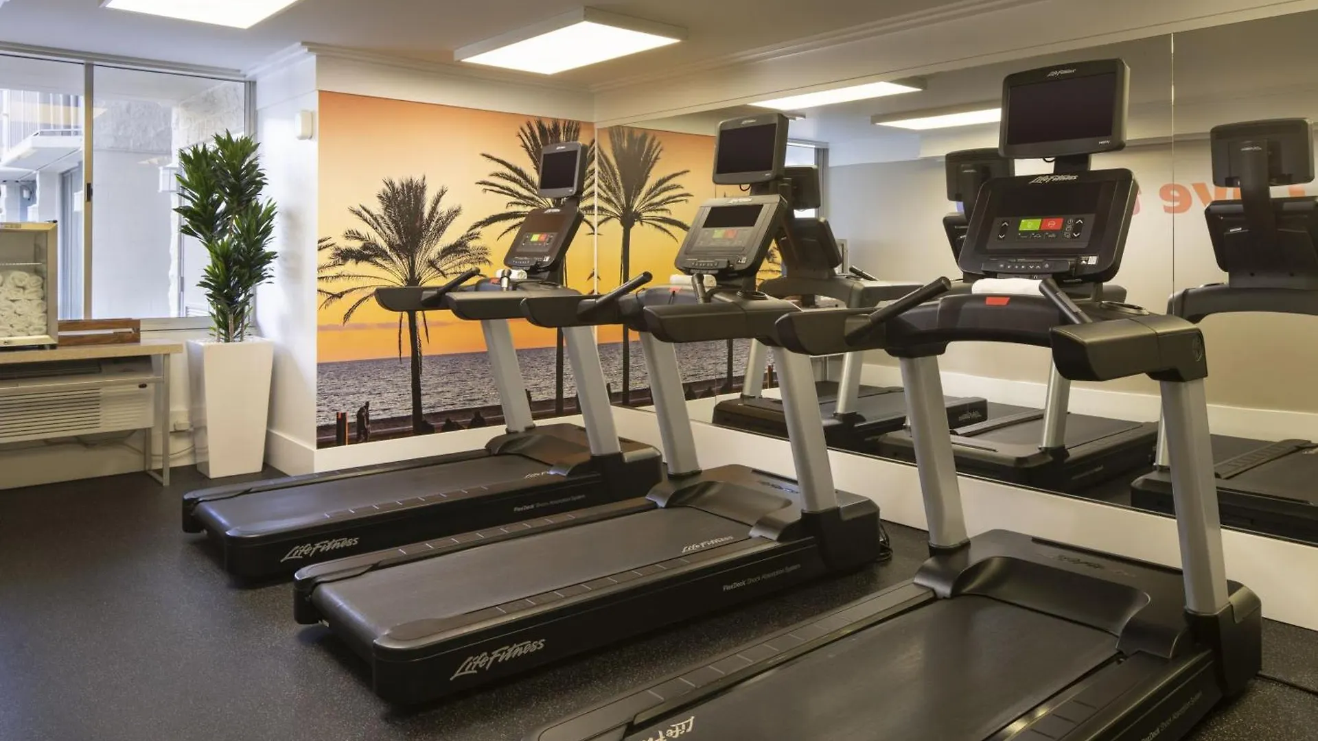 Hotel Courtyard By Marriott Long Beach Downtown